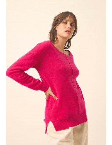 KAREN pull col rond fuchsia est présent 