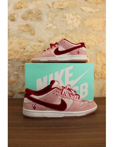 Nike Dunk SB Low Strange Love (Boîte standard) prix